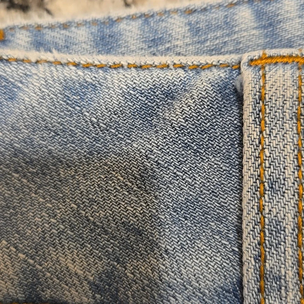 VTG AMERICAN EAGLE OUTFITTERS DENIM SKIRT W/ FRONT ZIPPERS. SIZE 10.